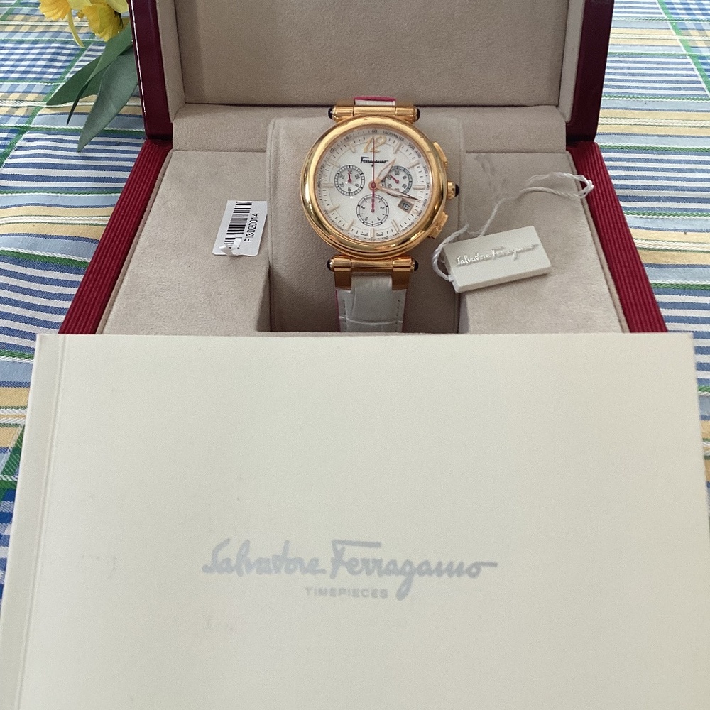 Ferragamo Women’s Idillio Gold Ion Plated Chrono White Leather Watch